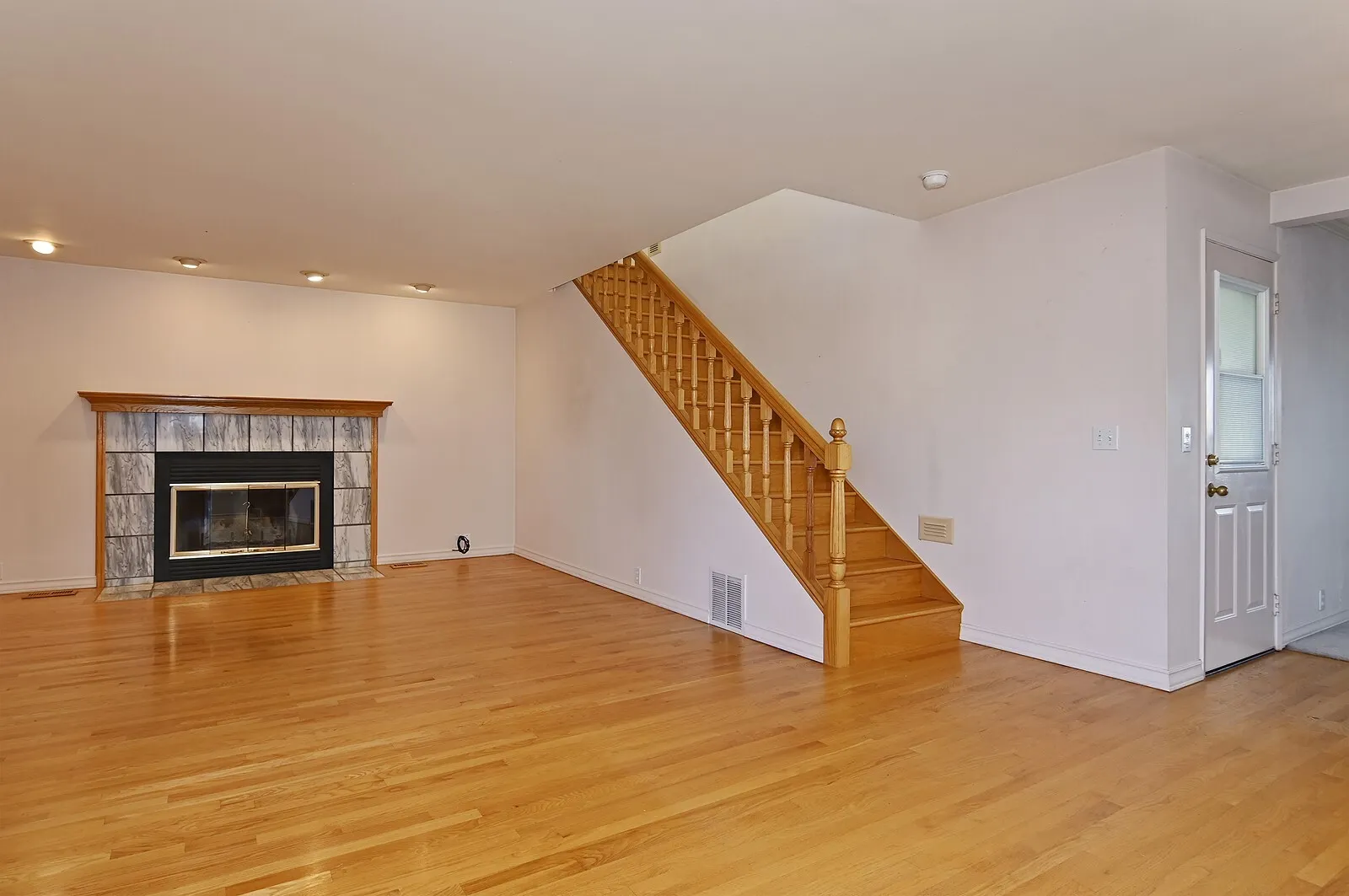 2214 NE 7th Street , Renton, WA 98056-9805