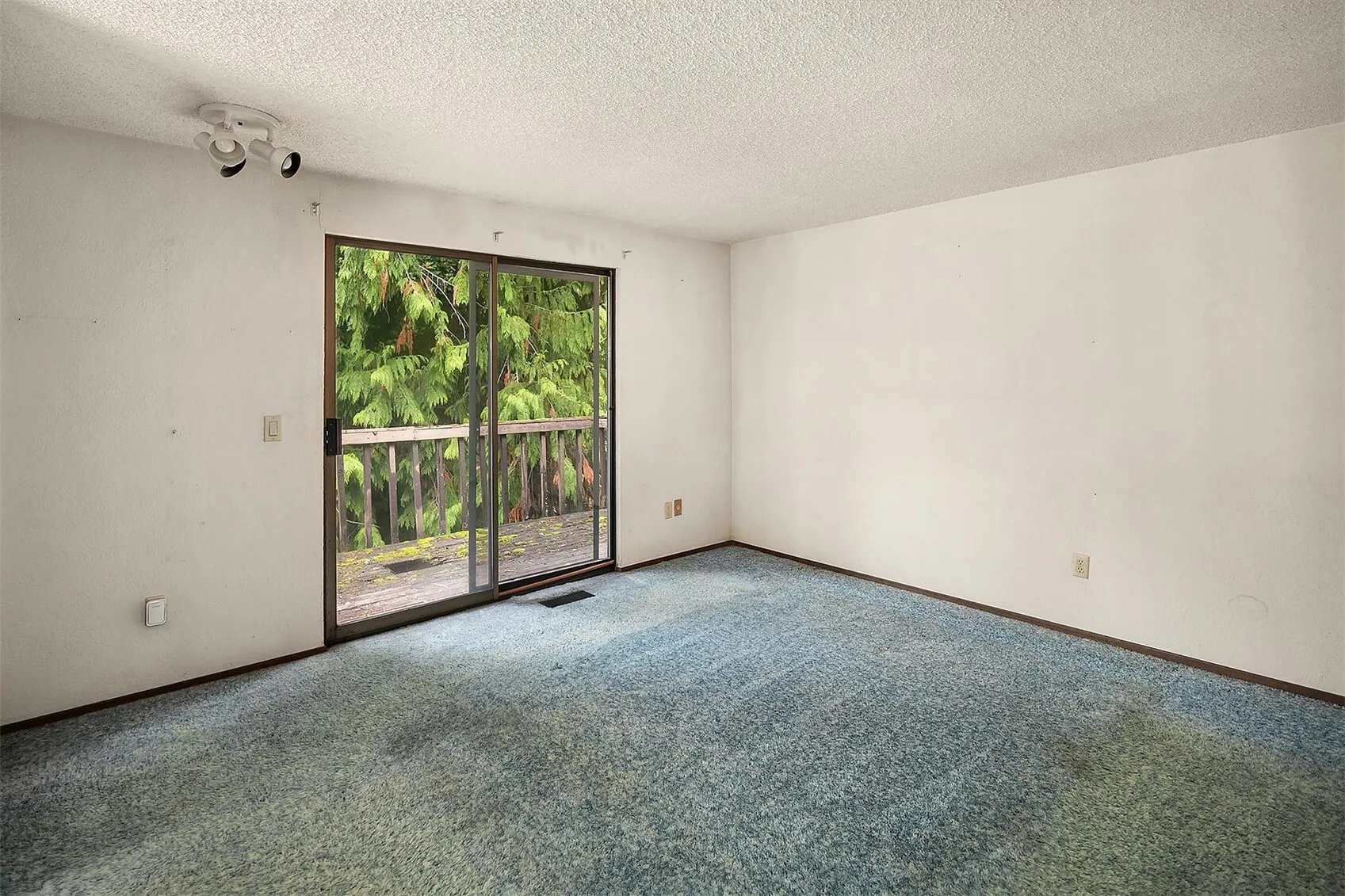 16220 SE 44th Way , Bellevue, WA 98006