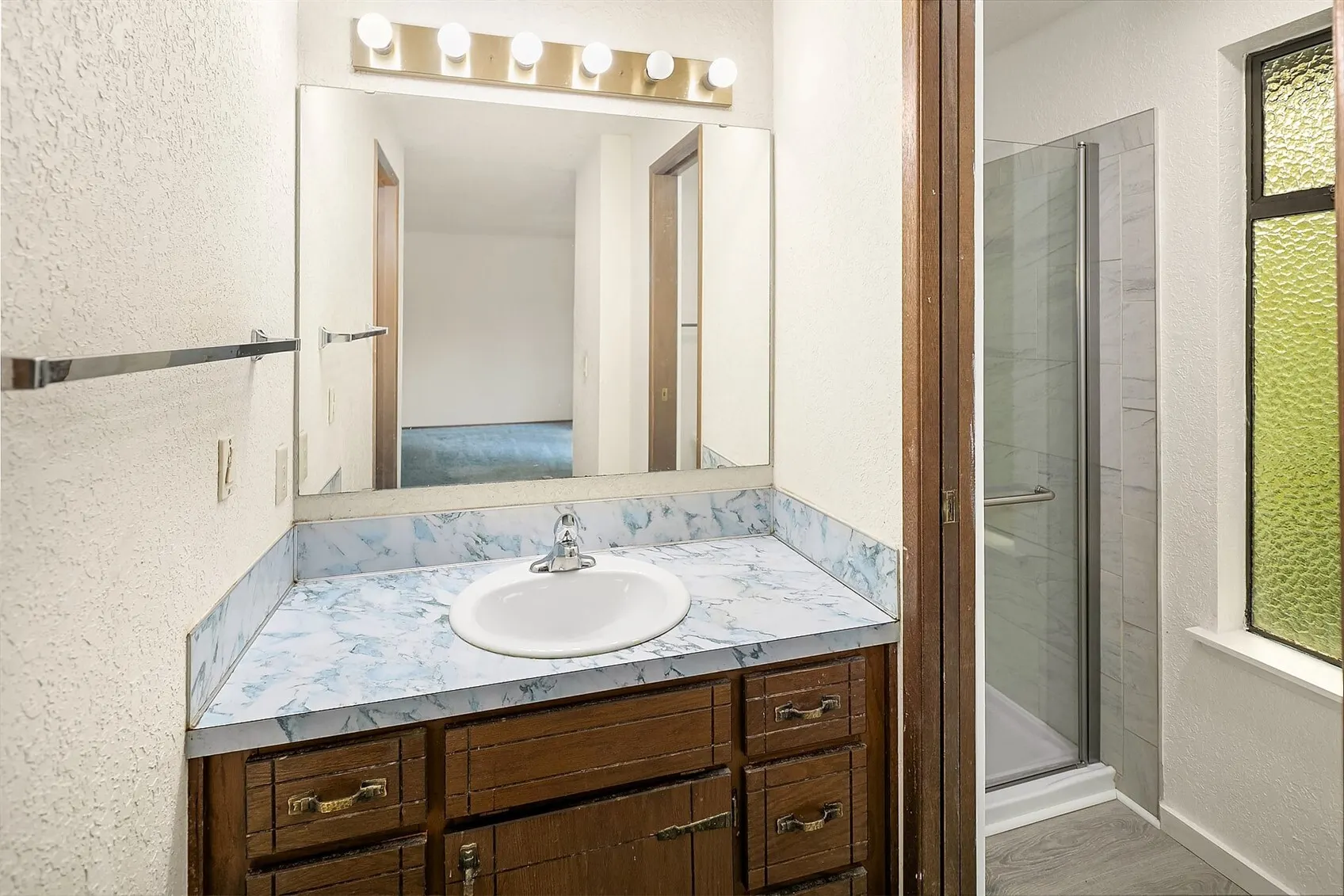 16220 SE 44th Way , Bellevue, WA 98006