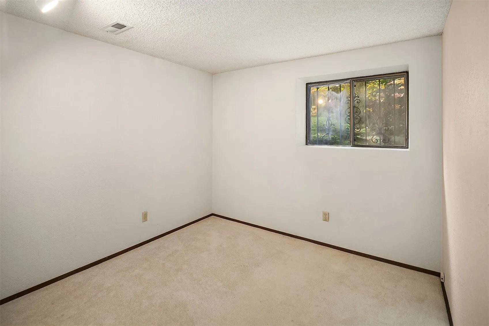 16220 SE 44th Way , Bellevue, WA 98006