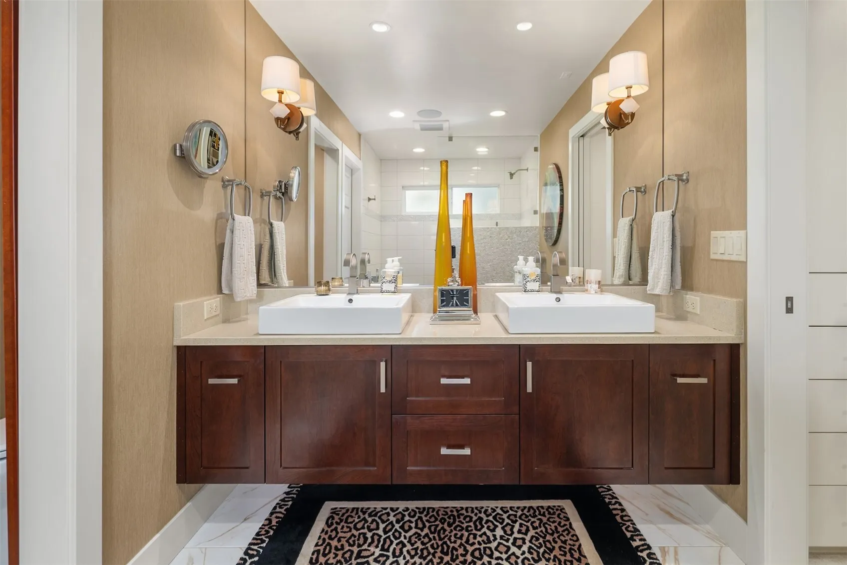 1796 Bellevue Way NE #11, Bellevue, WA 98004