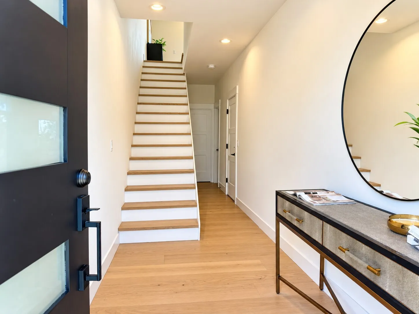 4930 43rd Avenue S #A, Seattle, WA 98118