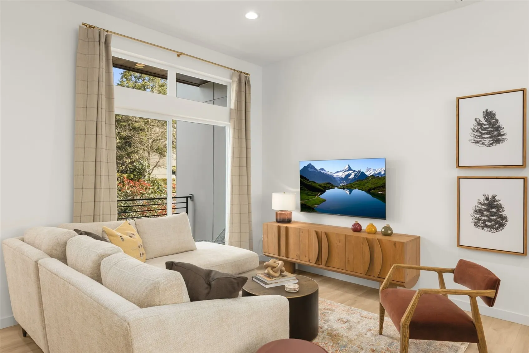 16012 SE 31st Lane , Bellevue, WA 98008