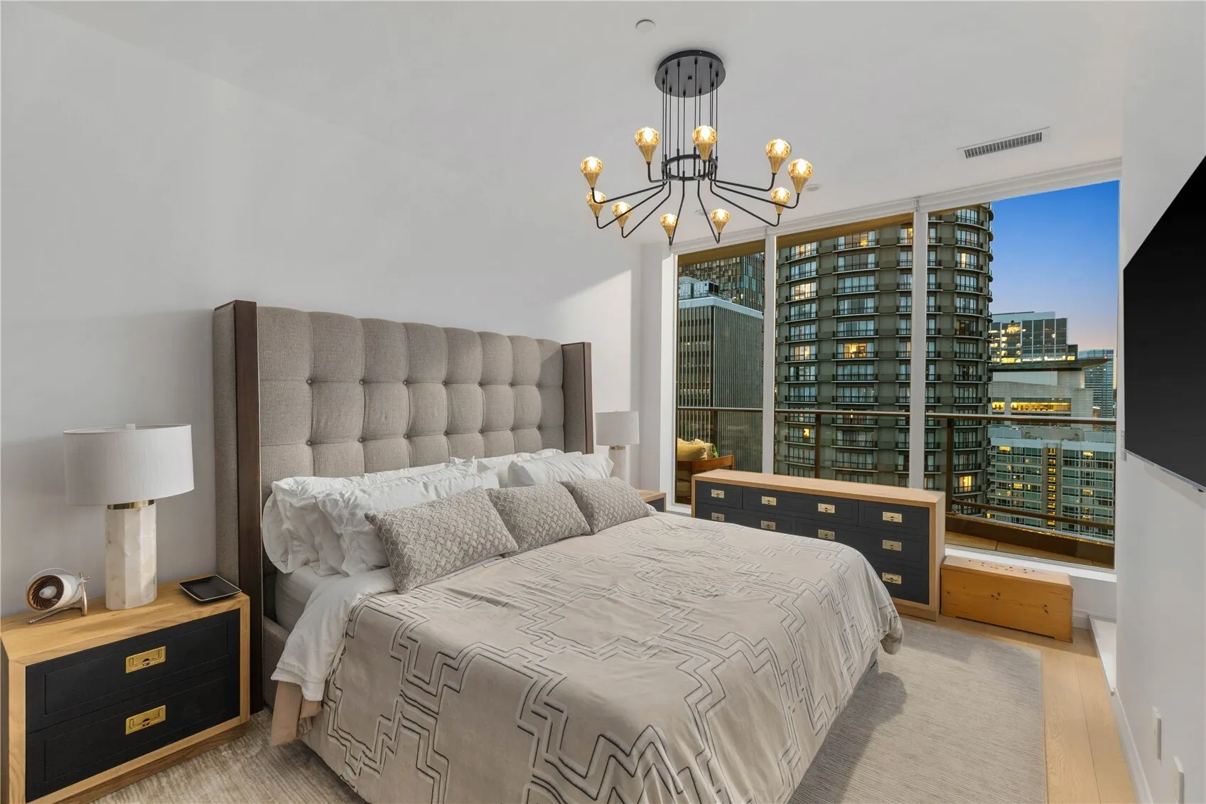 1920 4th Avenue #3003, Seattle, WA 98101