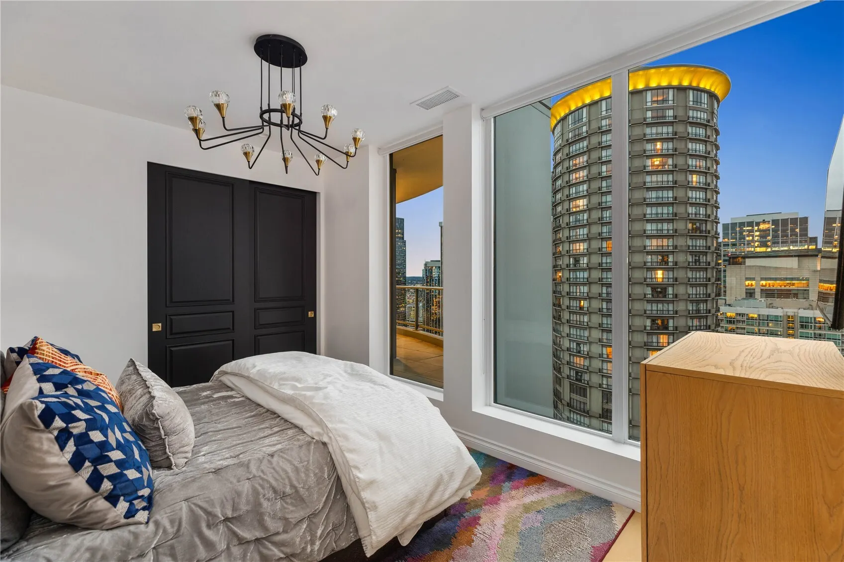 1920 4th Avenue #3003, Seattle, WA 98101