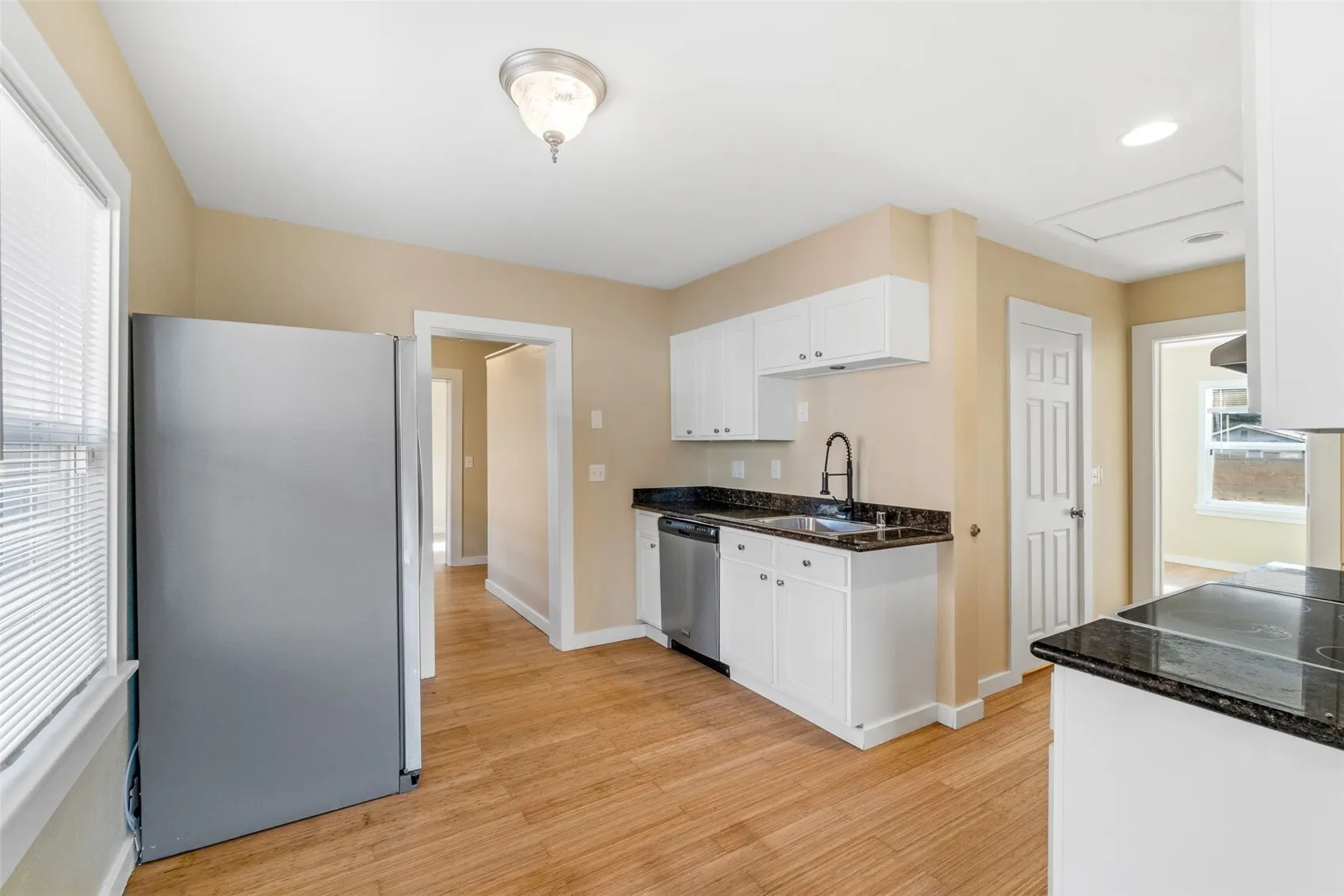 10056 19th Avenue SW, Seattle, WA 98146