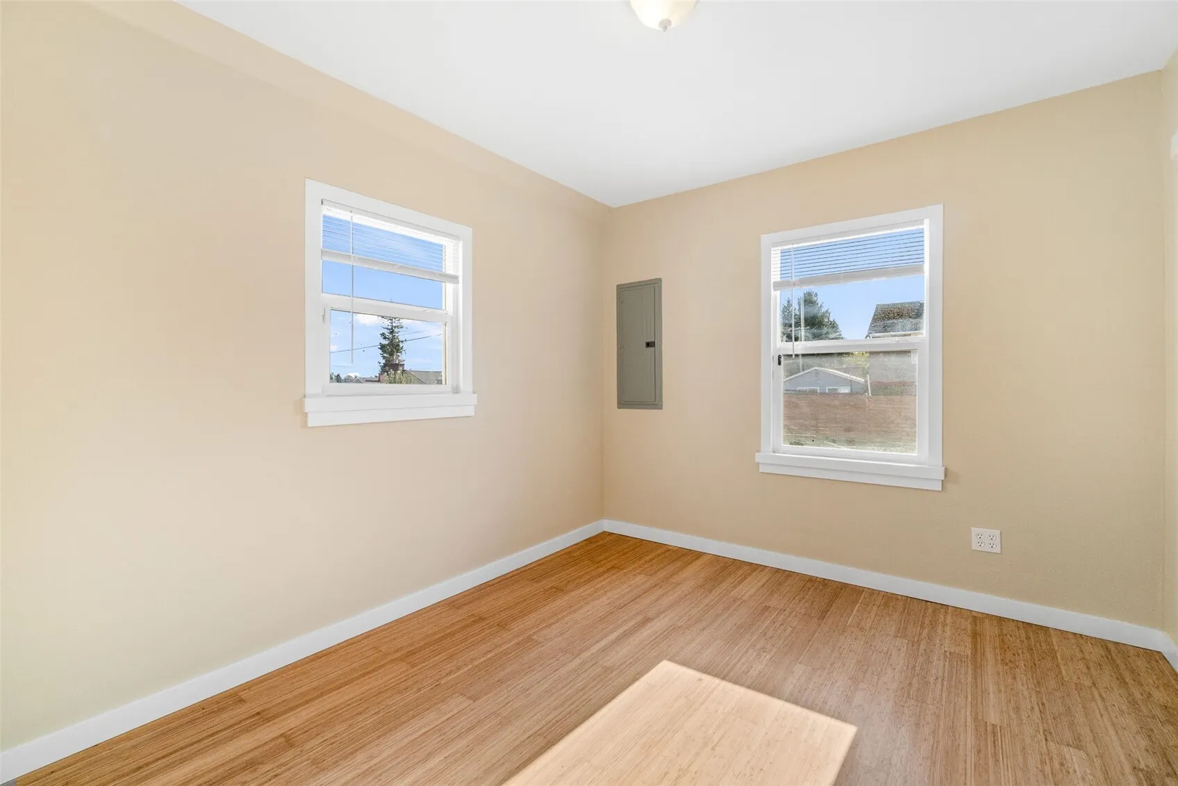 10056 19th Avenue SW, Seattle, WA 98146