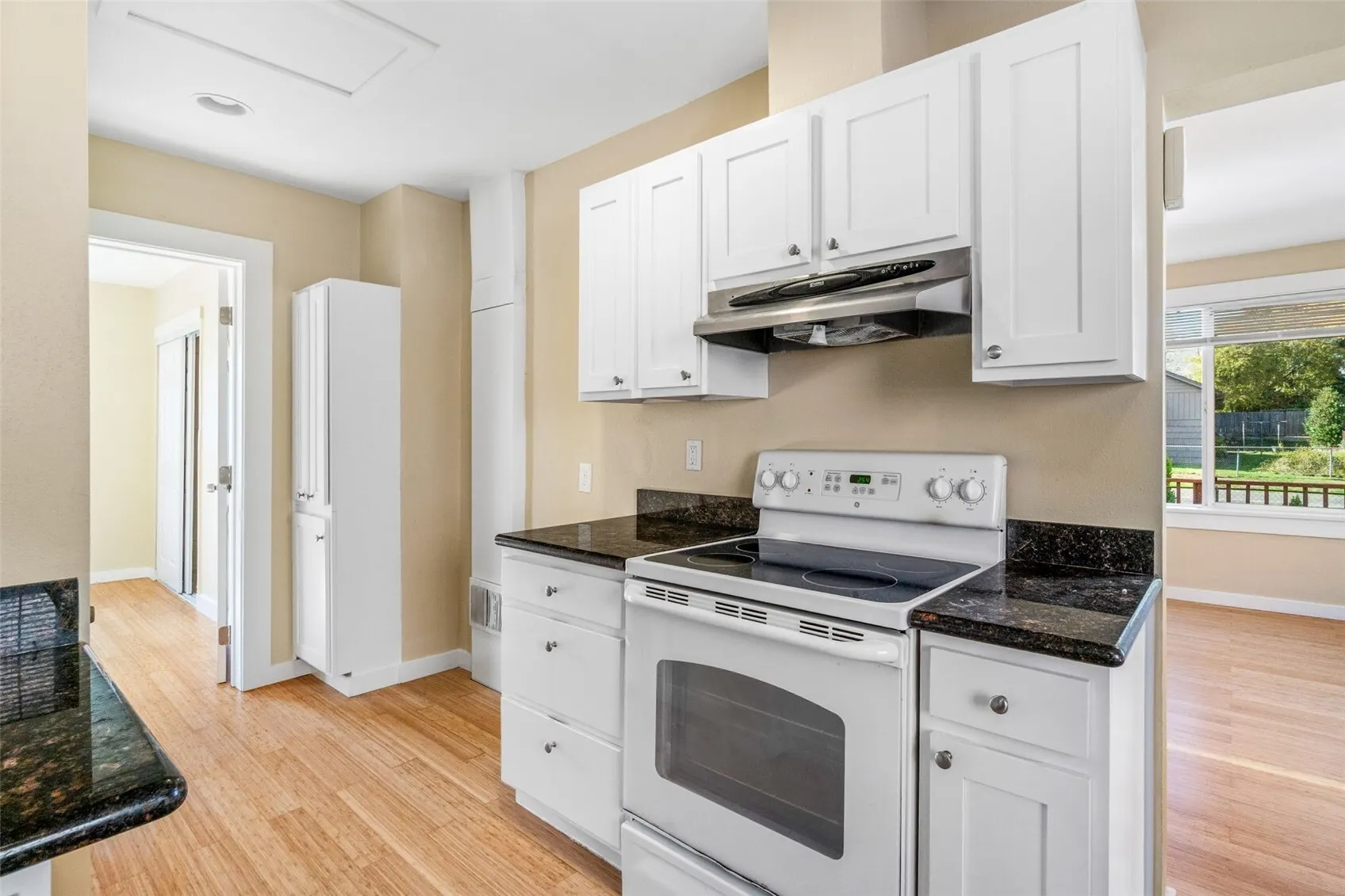 10056 19th Avenue SW, Seattle, WA 98146