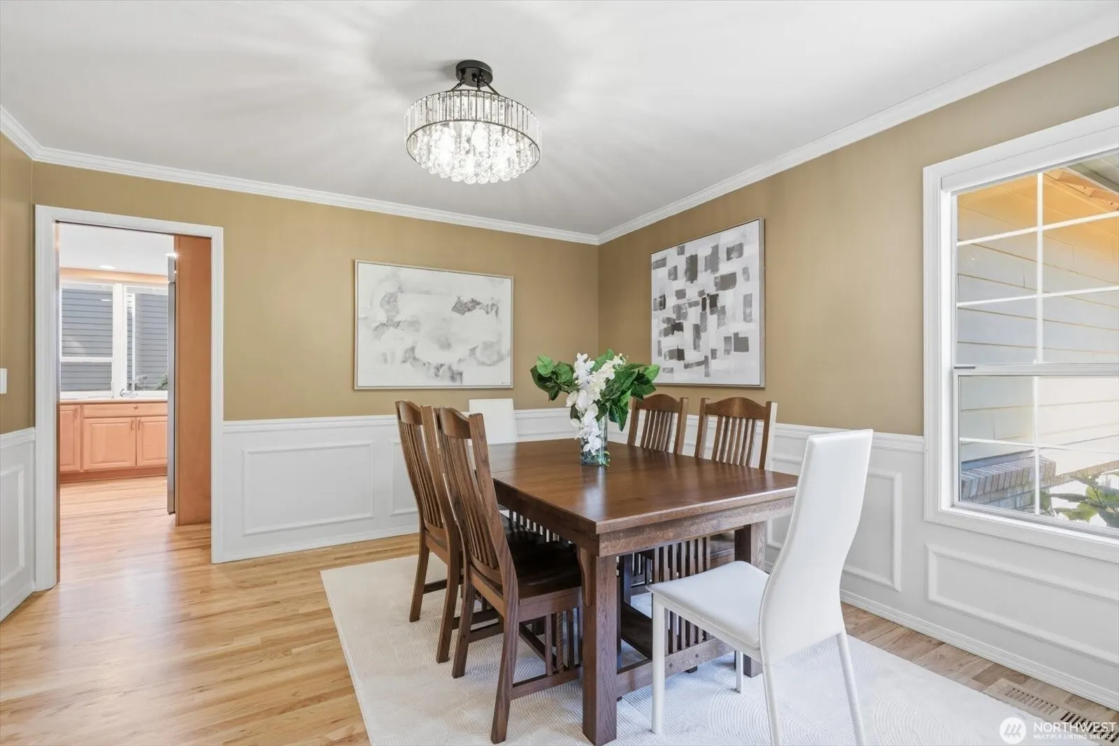 4649 244th Place SE, Sammamish, WA 98029