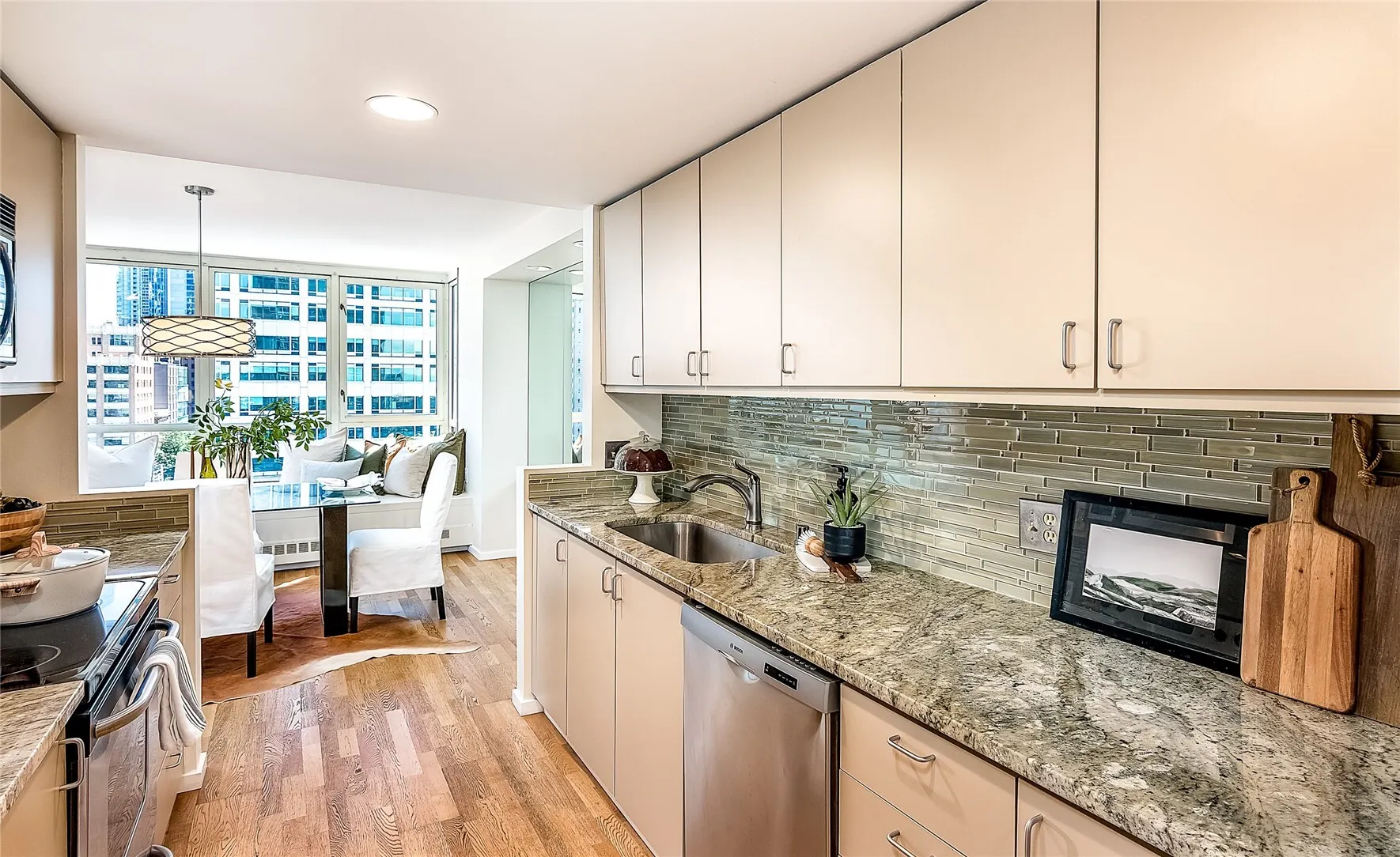2125 1st Avenue #1403, Seattle, WA 98121