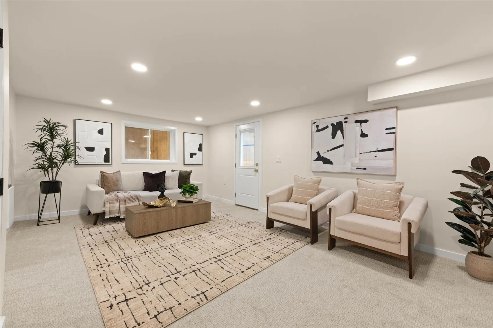 9032 Palatine Avenue N, Seattle, WA 98103