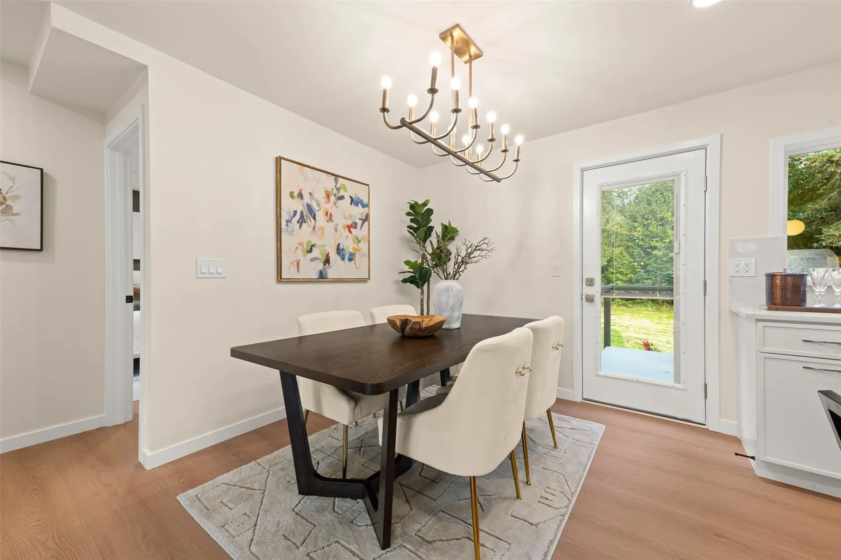 9032 Palatine Avenue N, Seattle, WA 98103