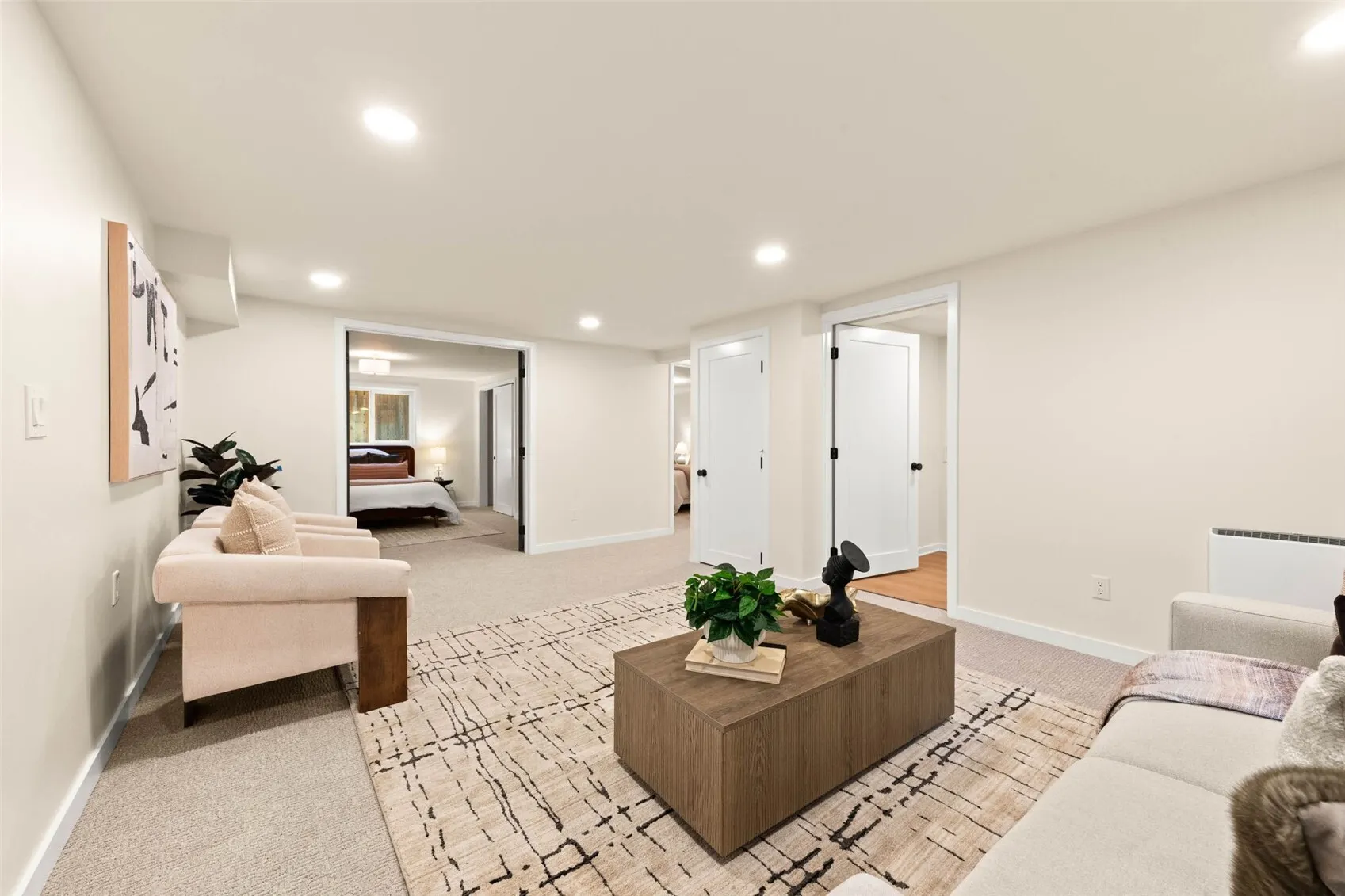 9032 Palatine Avenue N, Seattle, WA 98103
