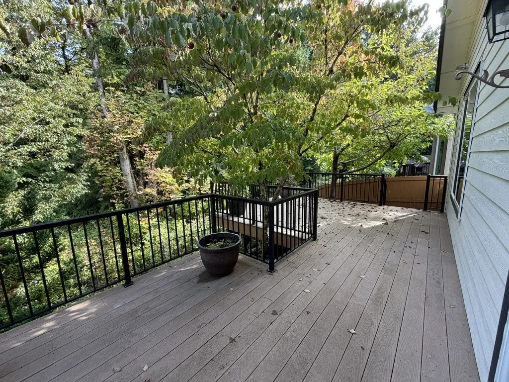 12018 Big Leaf Way NE, Redmond, WA 98053