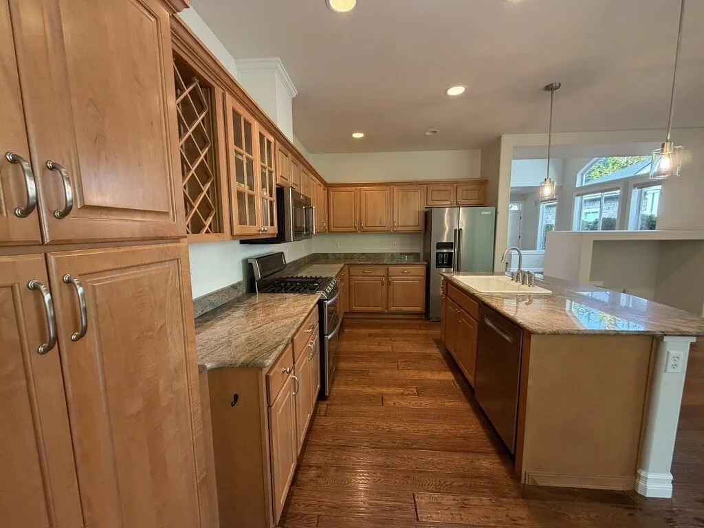 12018 Big Leaf Way NE, Redmond, WA 98053