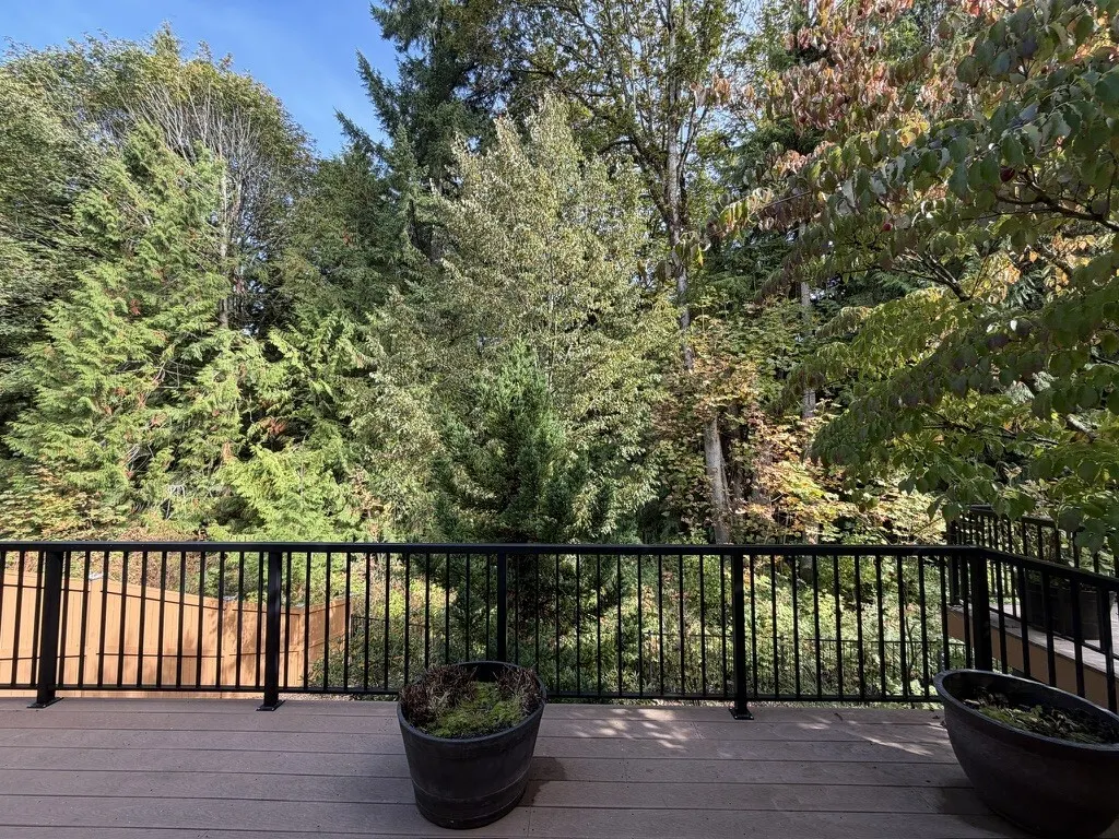 12018 Big Leaf Way NE, Redmond, WA 98053