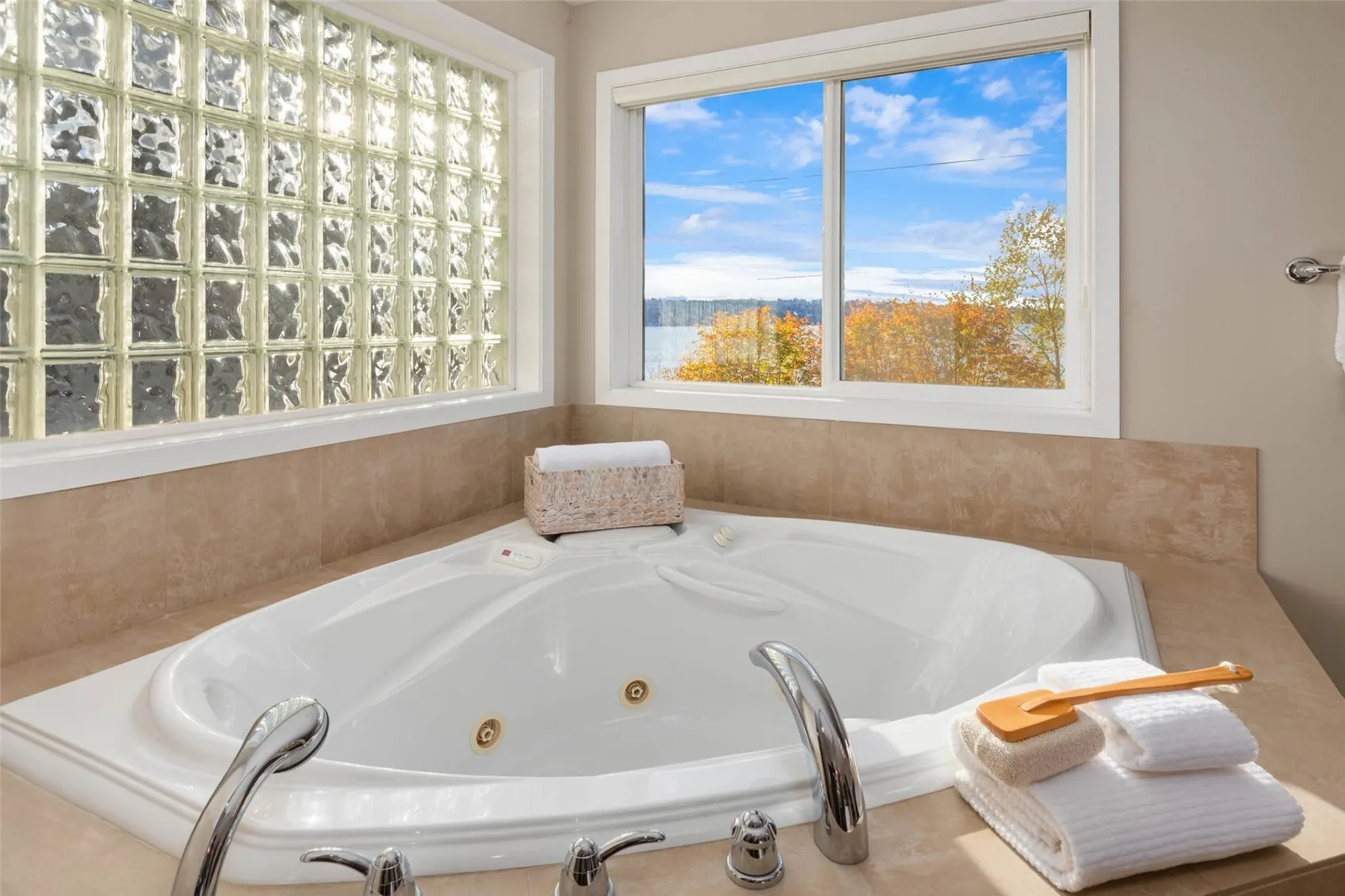 701 N 30th Street , Renton, WA 98056