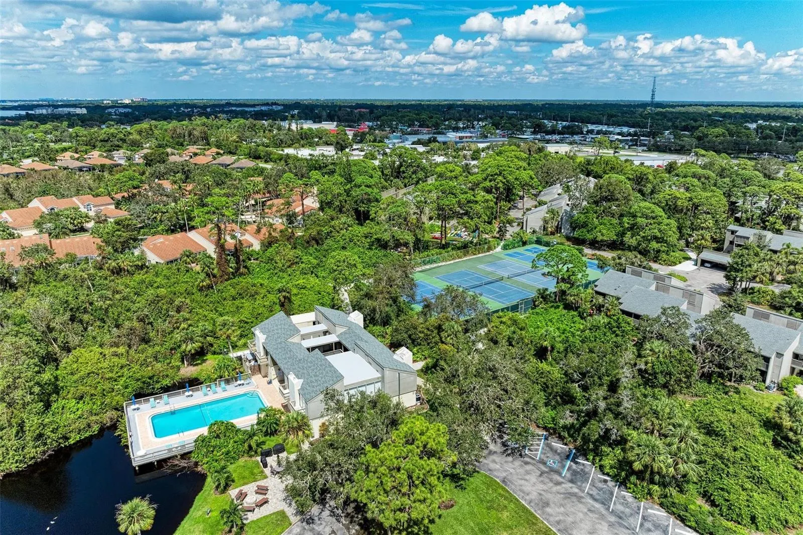 264 WOODS POINT RD