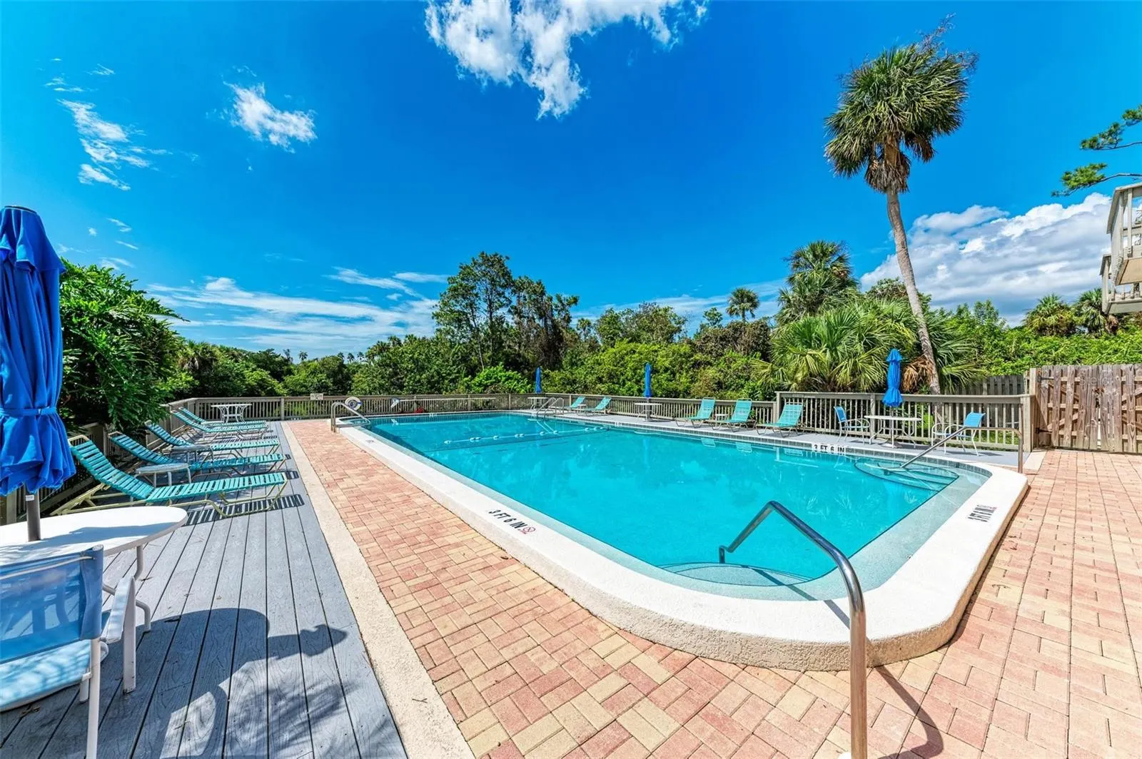 264 WOODS POINT RD