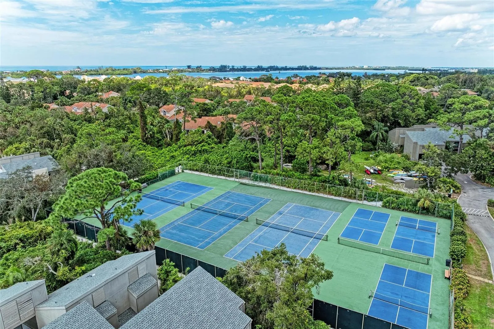 264 WOODS POINT RD