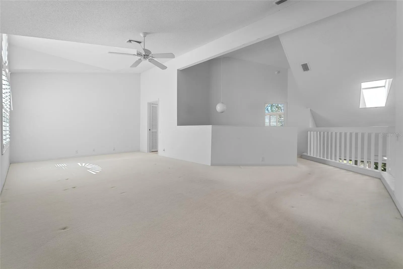 264 WOODS POINT RD