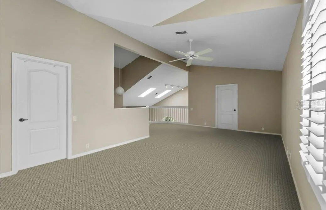 264 WOODS POINT RD