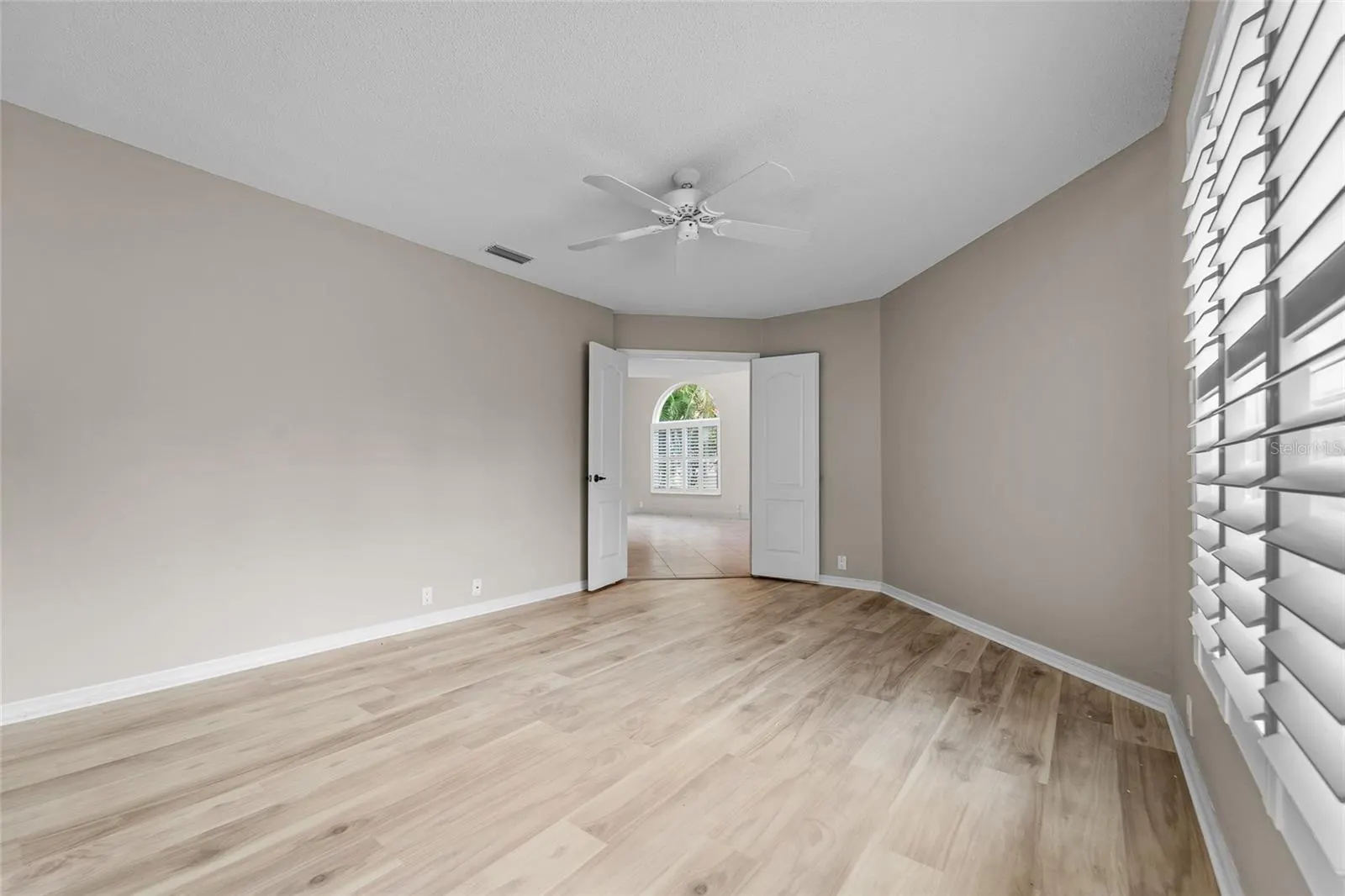 264 WOODS POINT RD