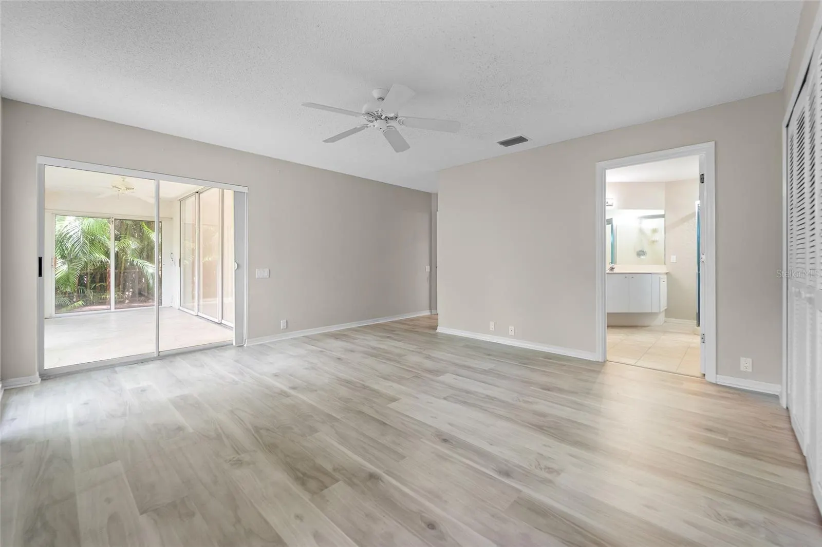 264 WOODS POINT RD