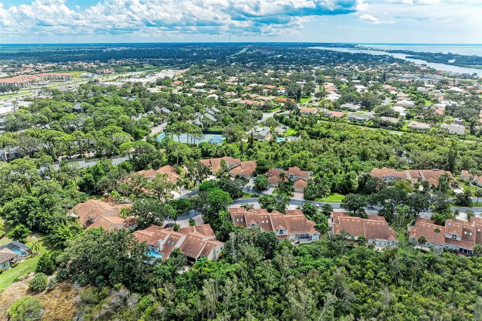 264 WOODS POINT RD