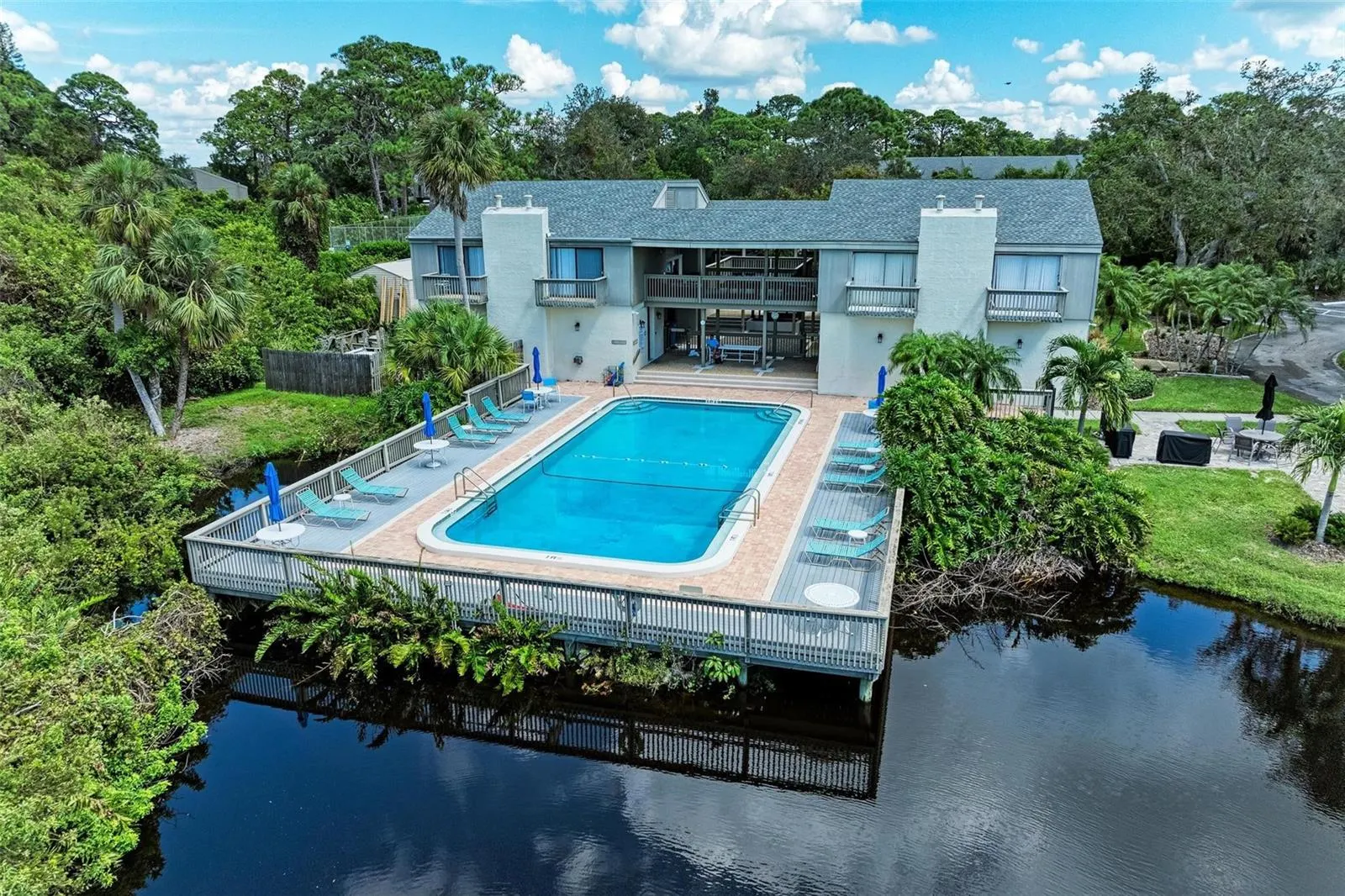 264 WOODS POINT RD