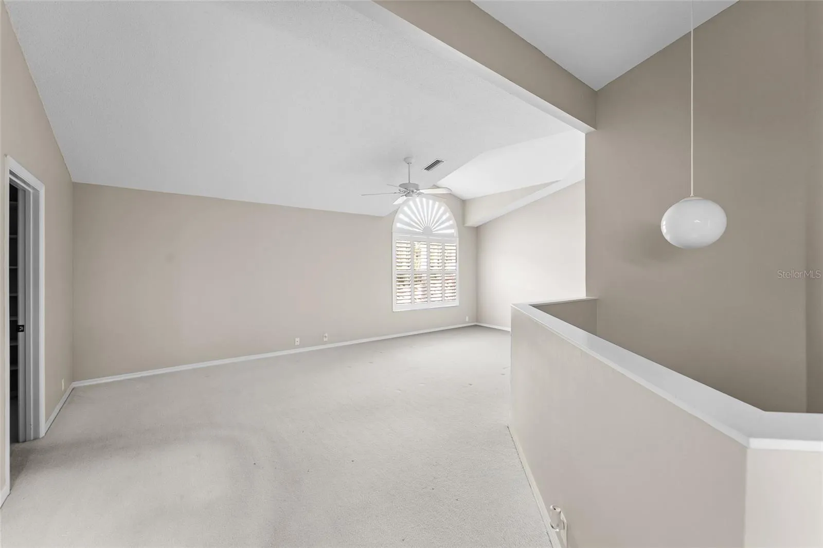 264 WOODS POINT RD