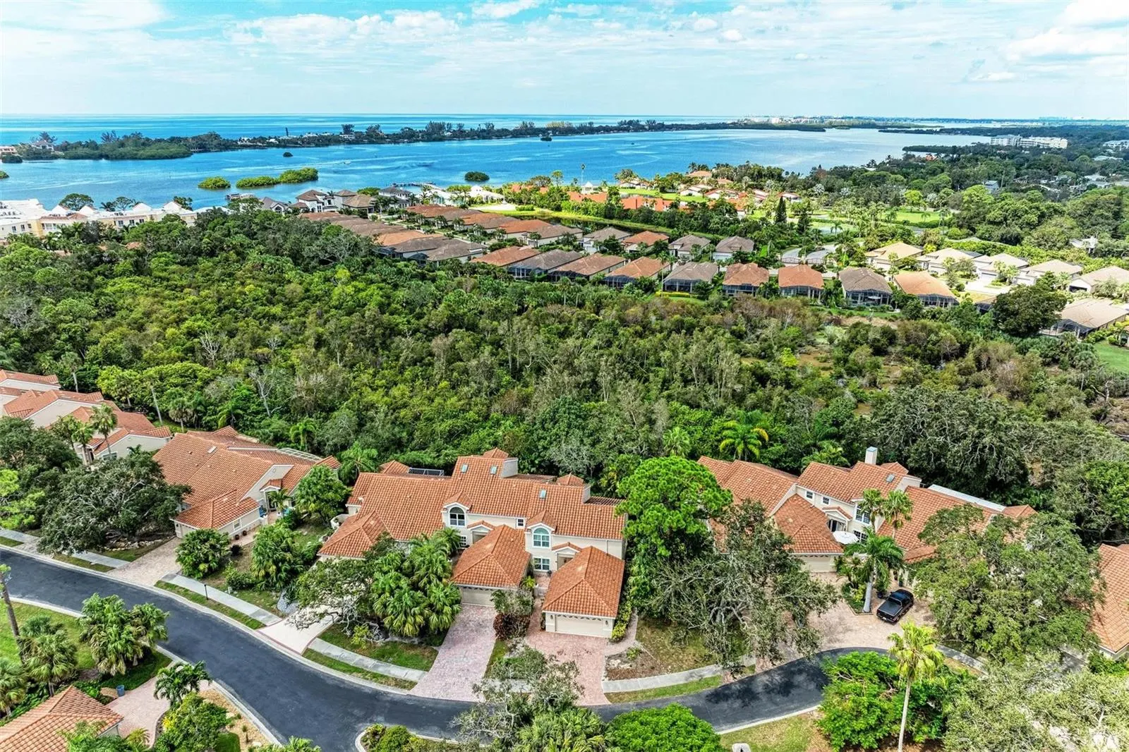 264 WOODS POINT RD