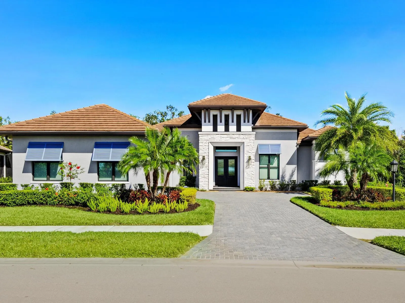 9224 STARRY NIGHT AVE