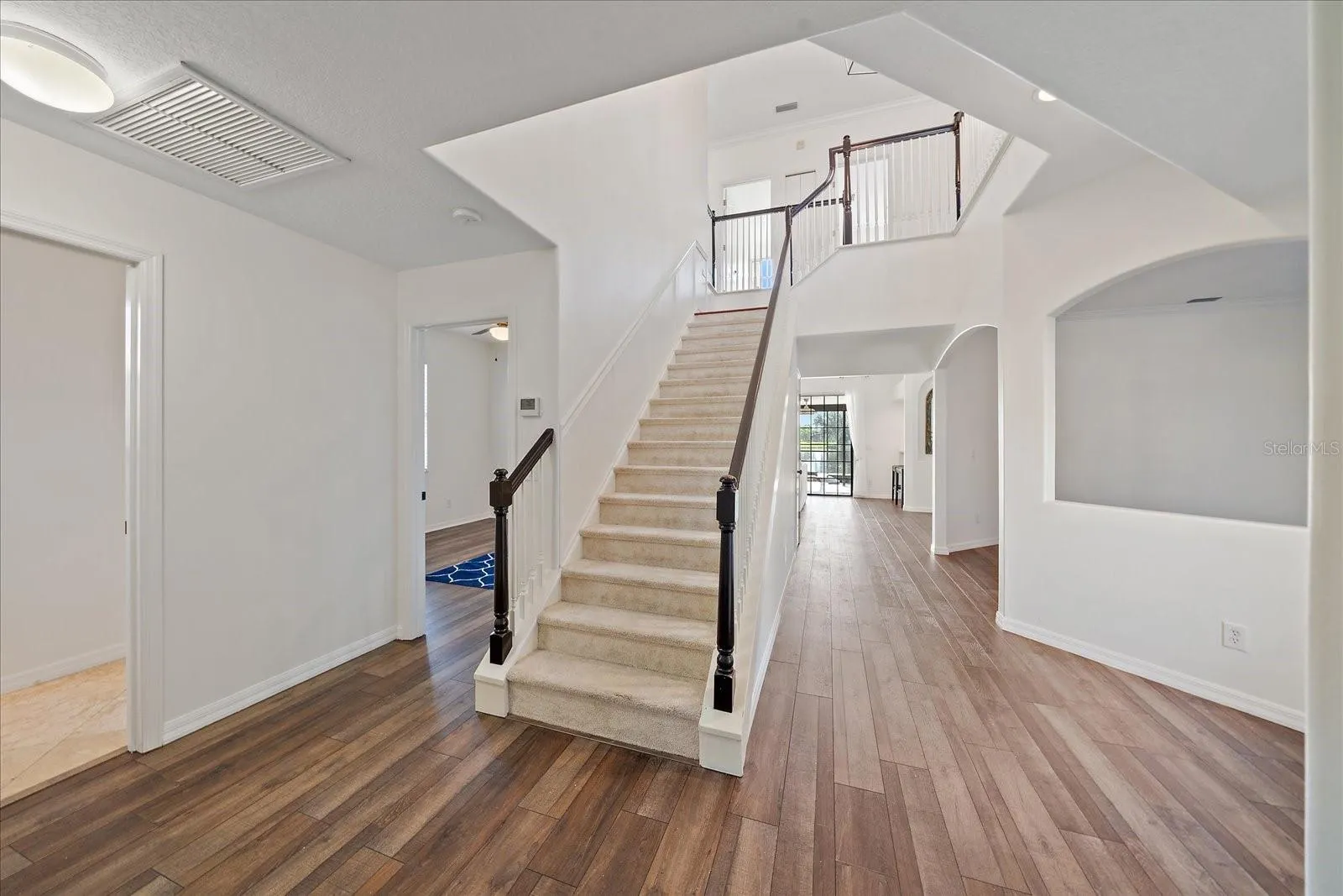 820 PLACID LAKE DR