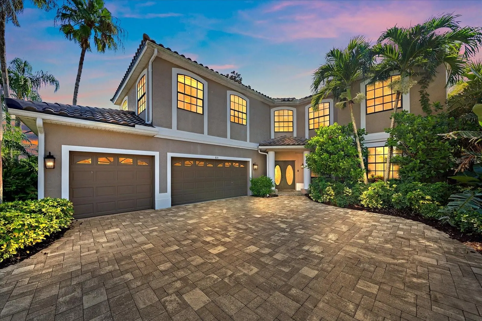 820 PLACID LAKE DR