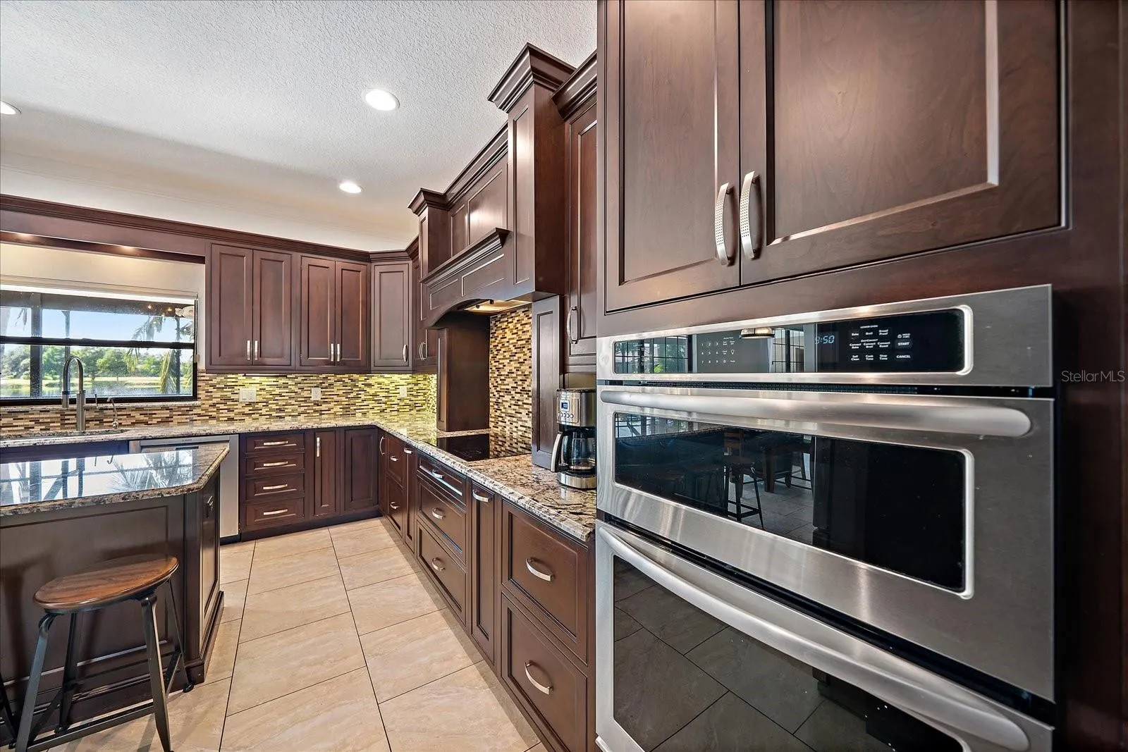 820 PLACID LAKE DR