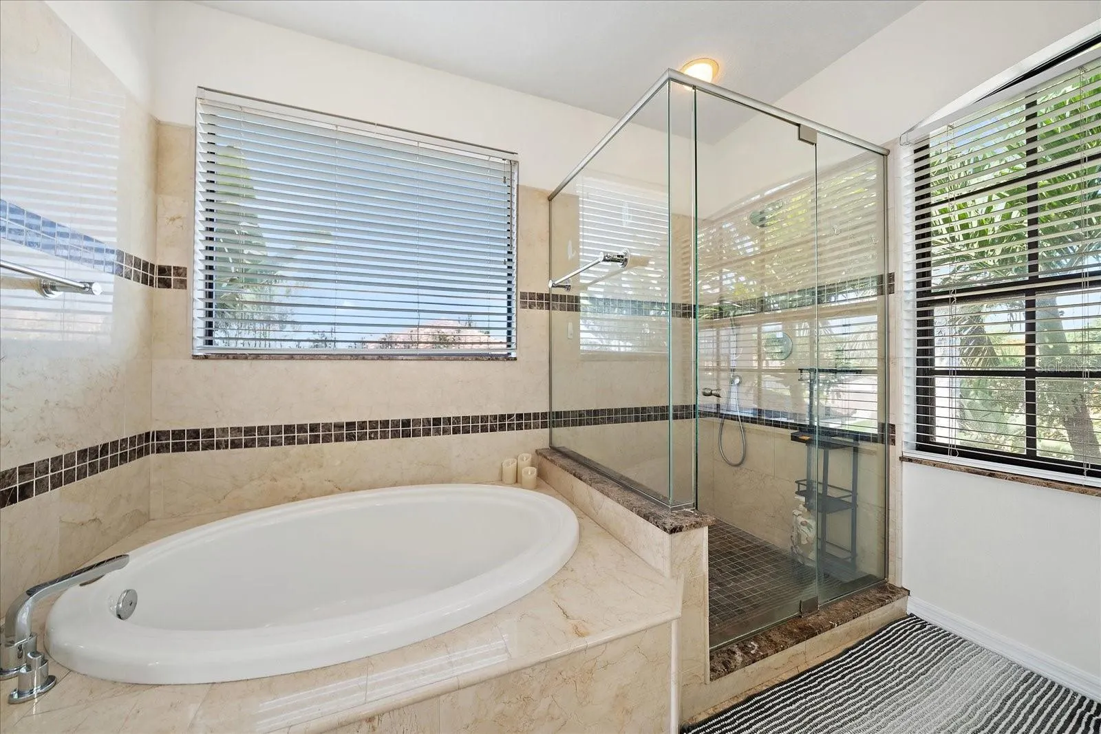 820 PLACID LAKE DR