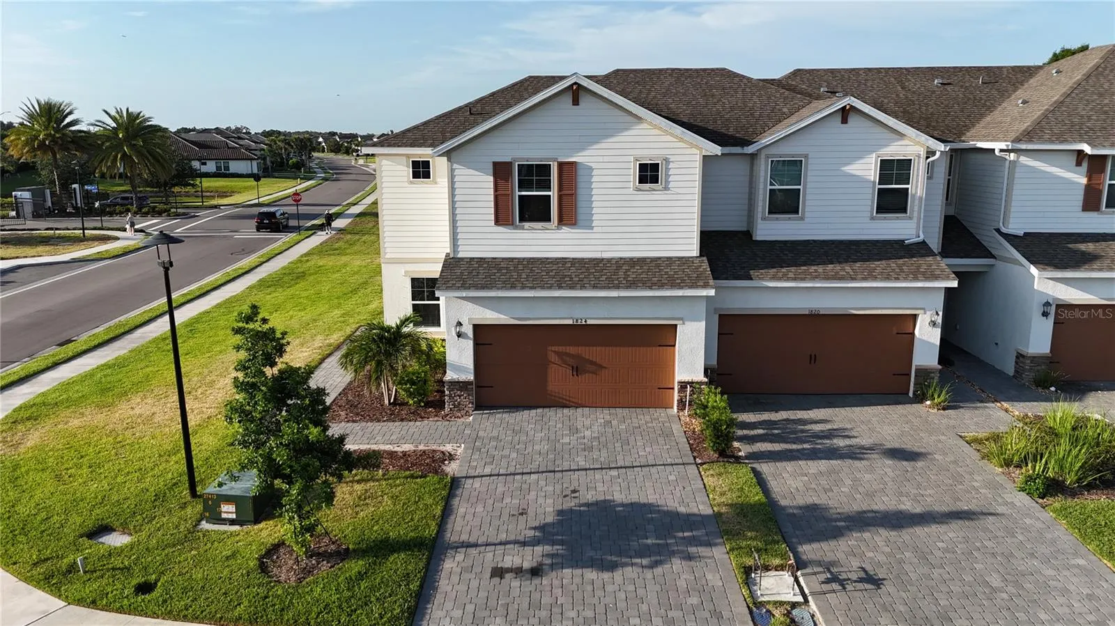1824 WOODLEAF HAMMOCK CT