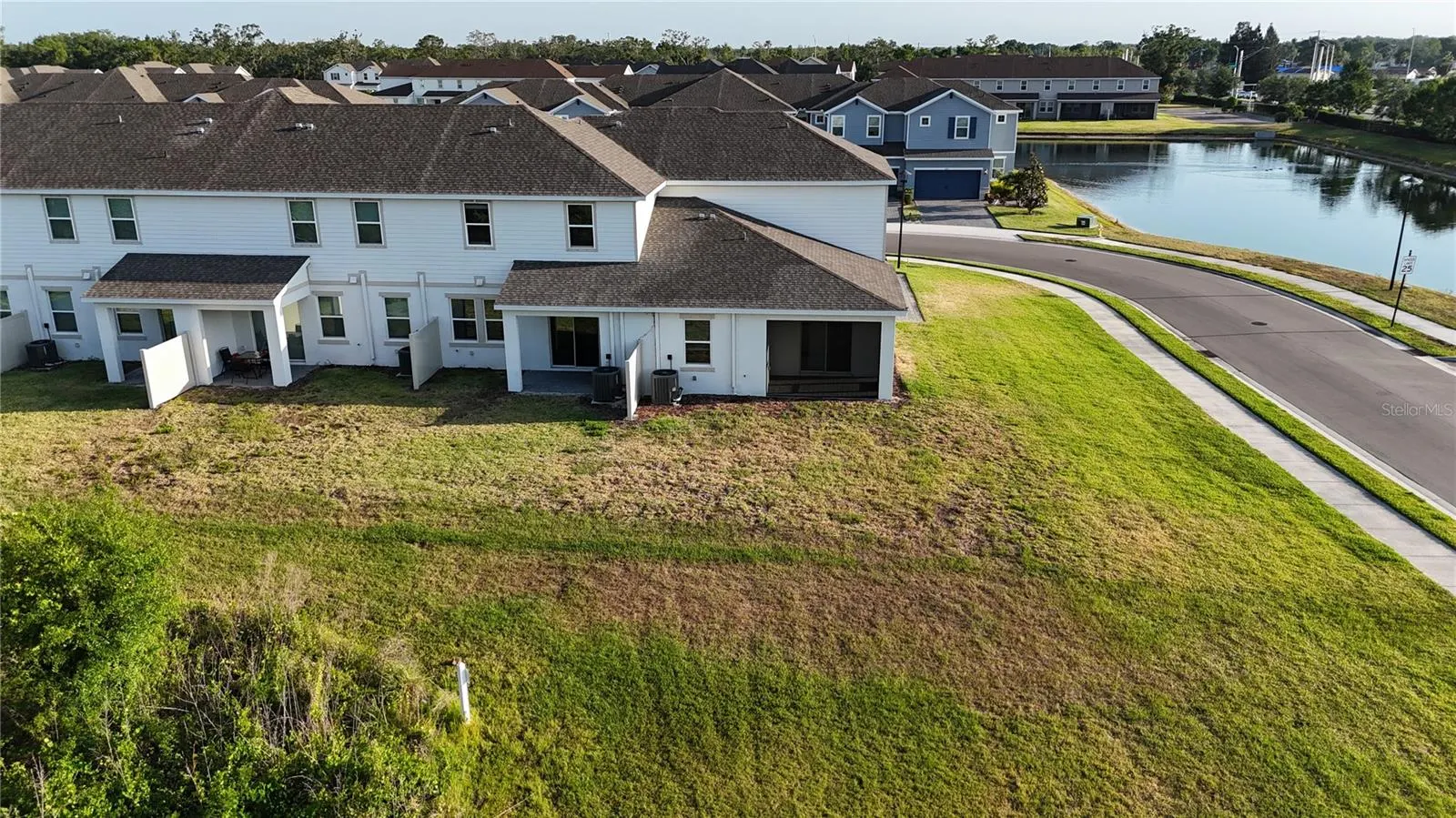 1824 WOODLEAF HAMMOCK CT