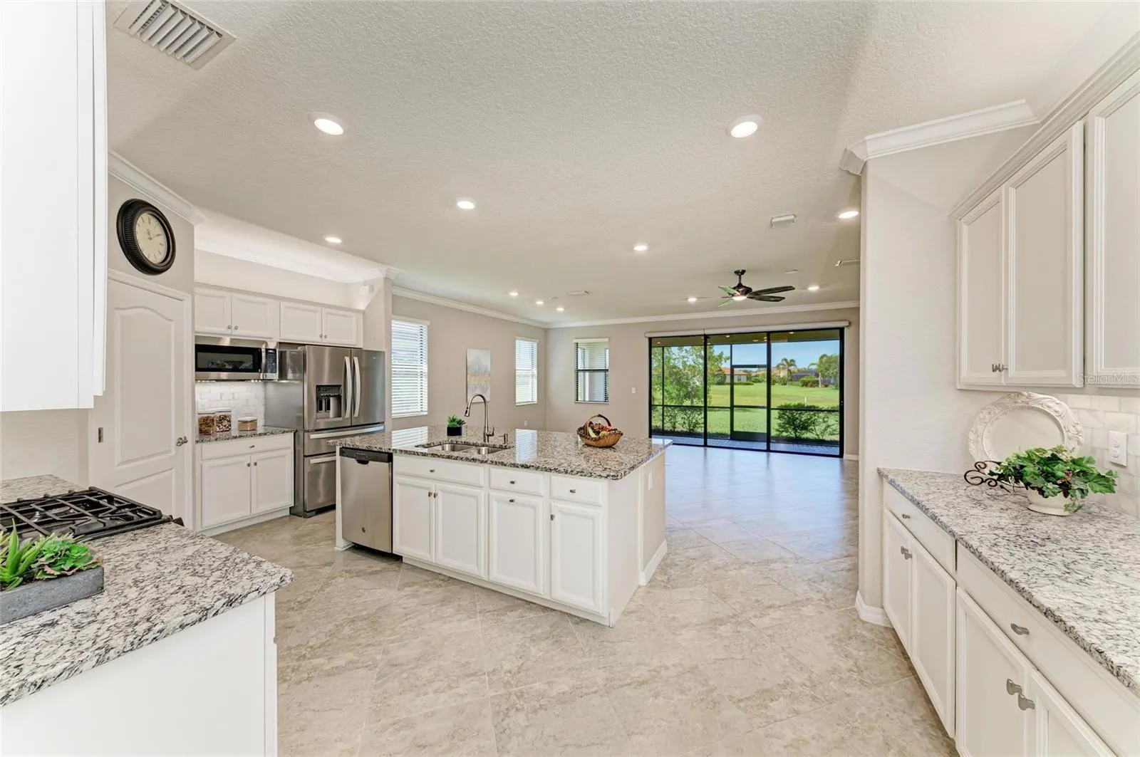 10202 MARBELLA DR