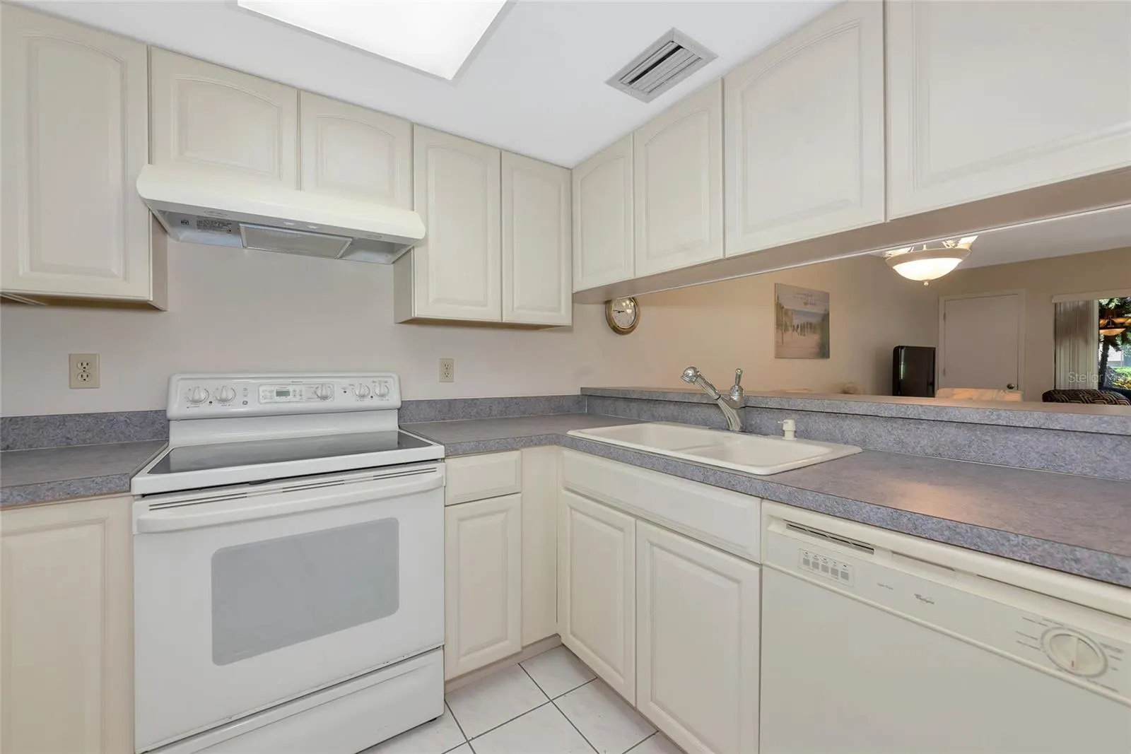 4650 RINGWOOD MEADOW #37, #37