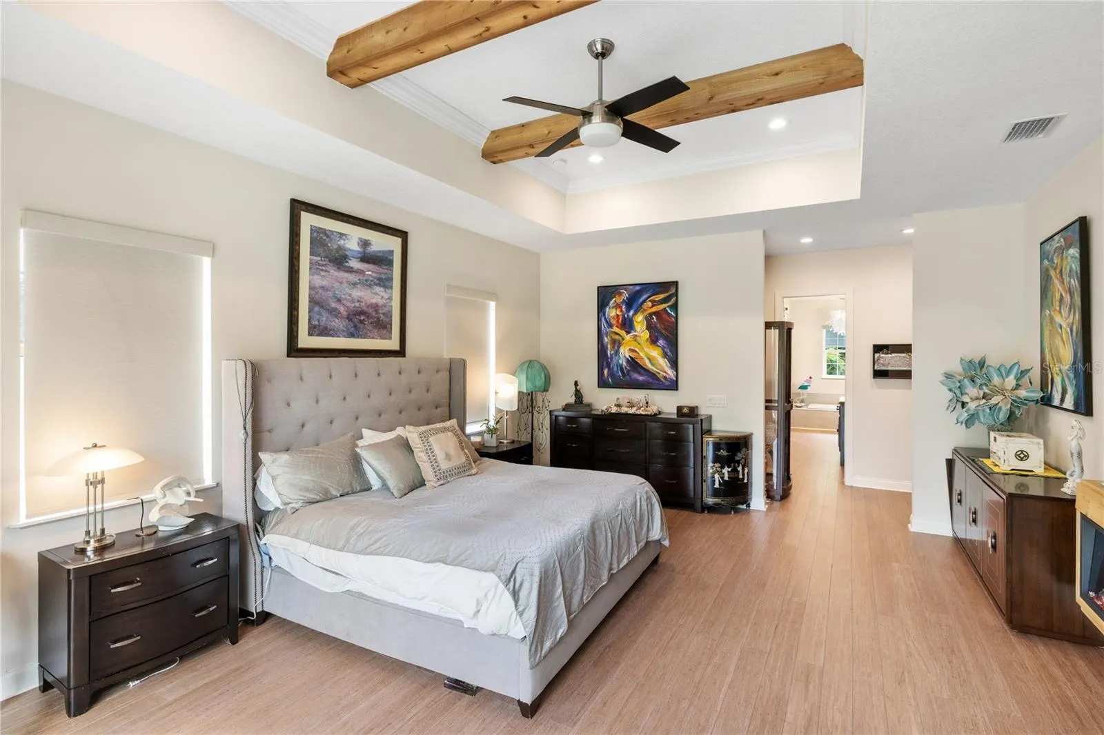 601 SUFFOLK CIR