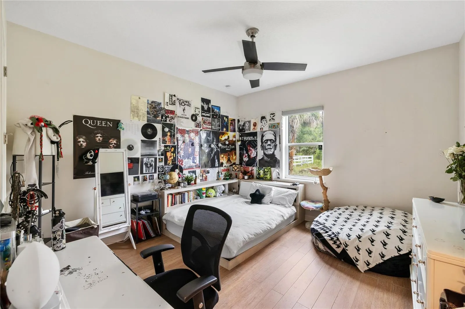 601 SUFFOLK CIR