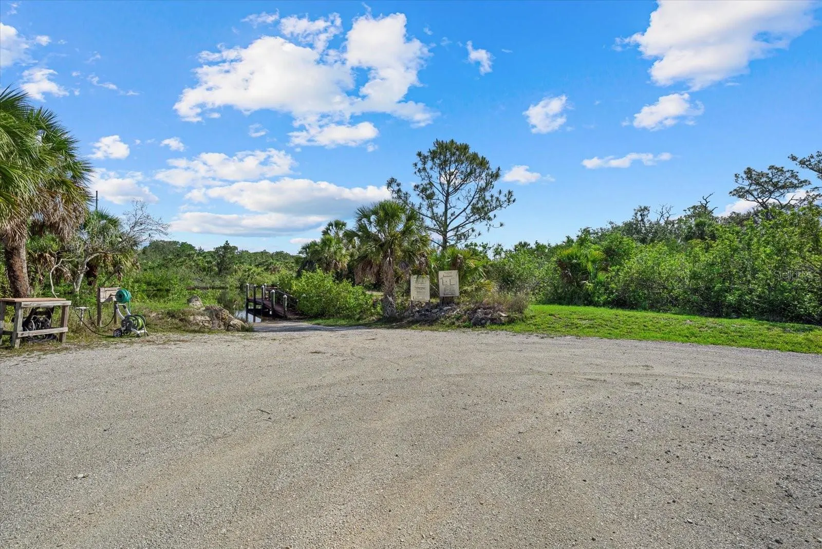 1605 LANDFALL DR