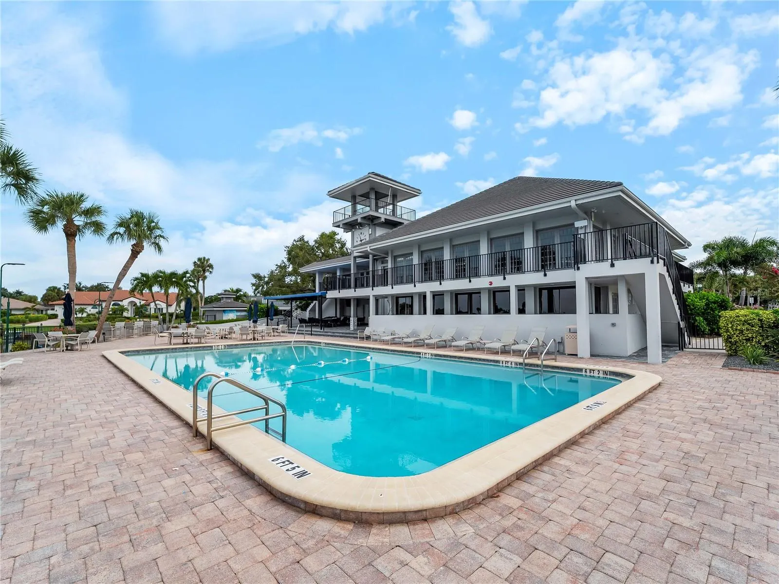 123 WINDWARD DR