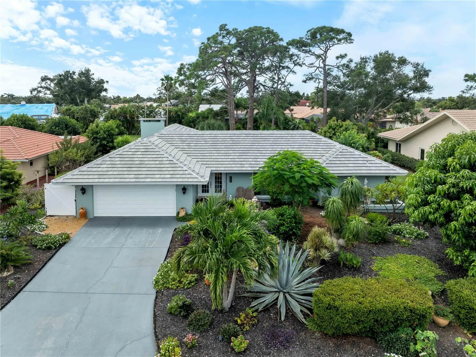 123 WINDWARD DR