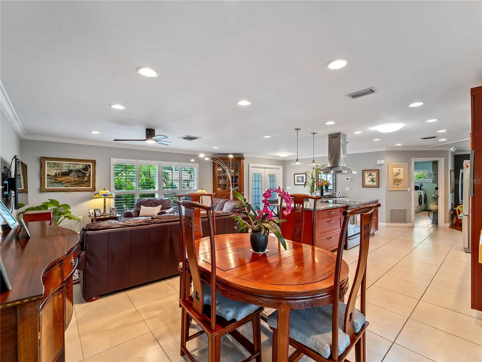 123 WINDWARD DR