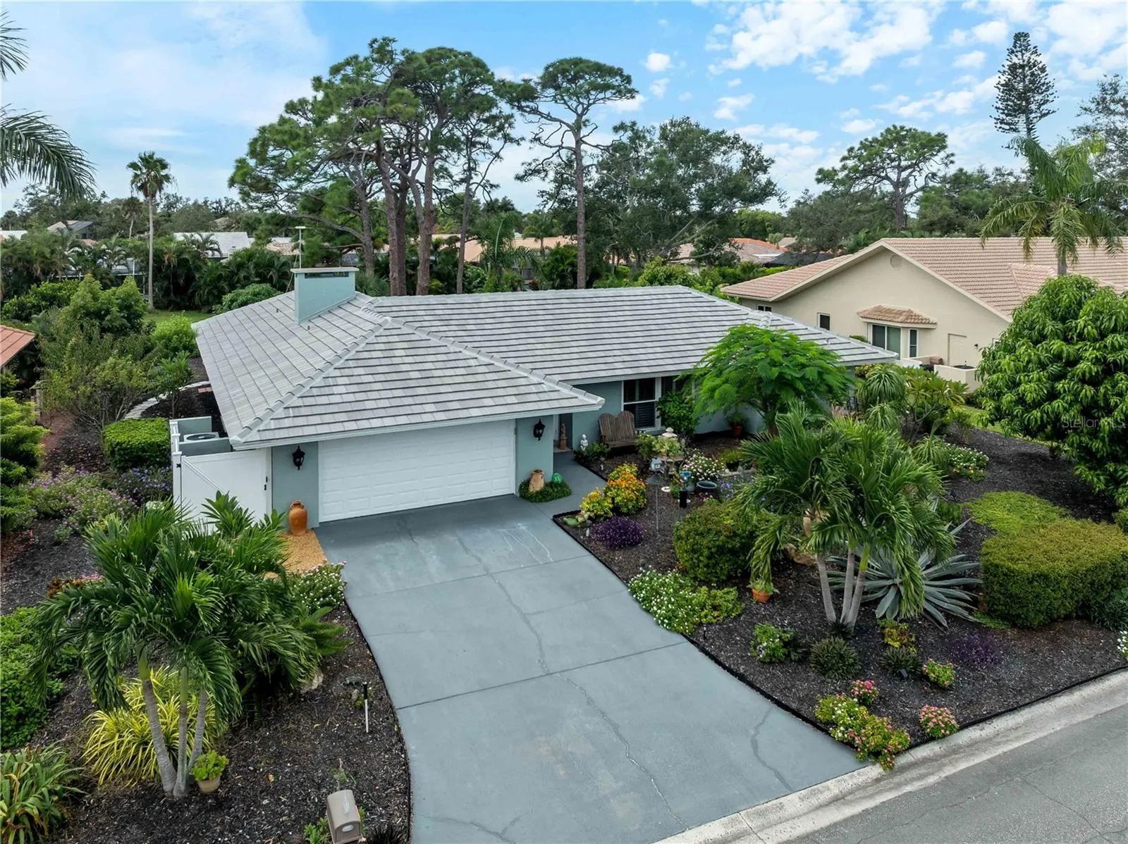 123 WINDWARD DR