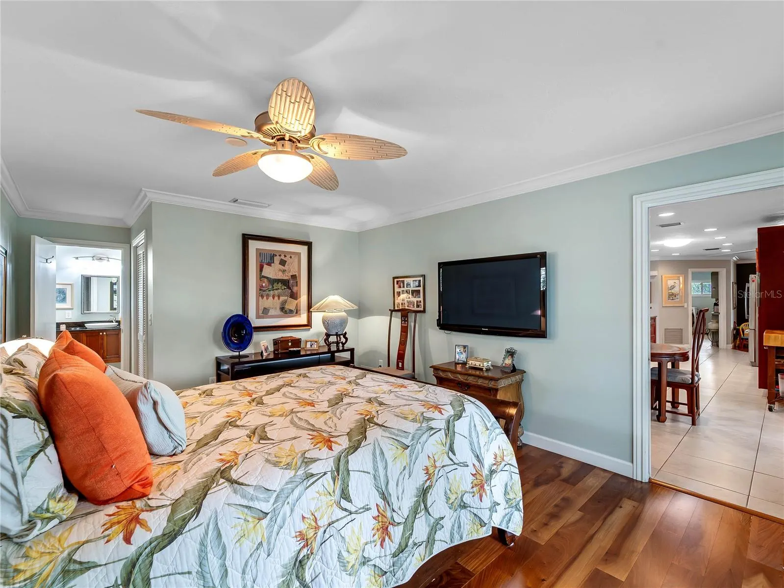 123 WINDWARD DR