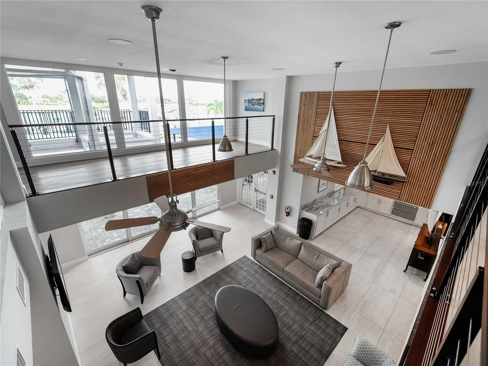 123 WINDWARD DR